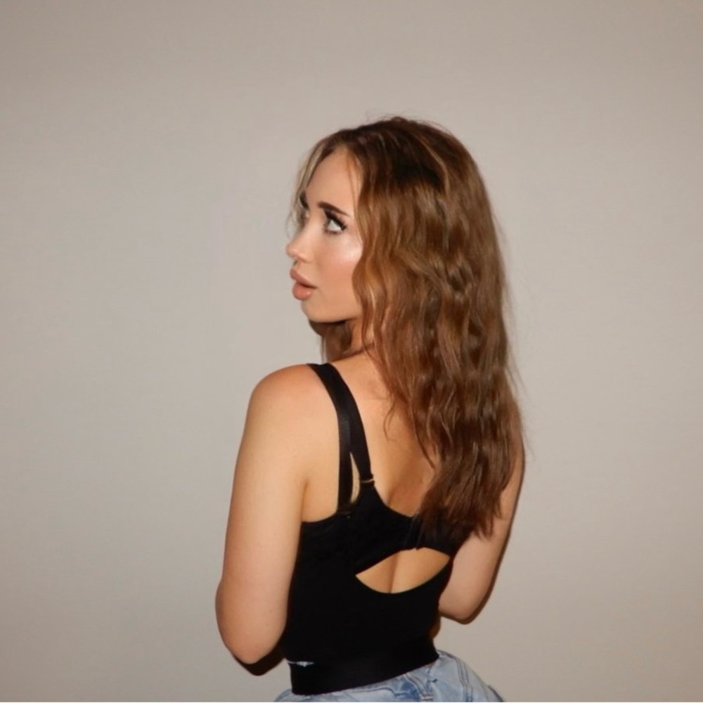 Meet your Posher, Gabriela